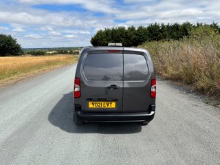 /photos/9180/1af46706-6ab9-770a-2668-1e853135f5ea_i320x240.jpg