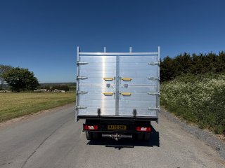 /photos/9180/3a80fd60-749b-03dc-2f1d-787775074373_i320x240.jpg