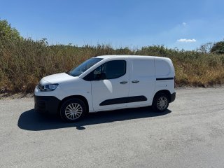 /photos/9180/e9584d70-c3a6-2b51-c39e-72bc1f3103df_i320x240.jpg